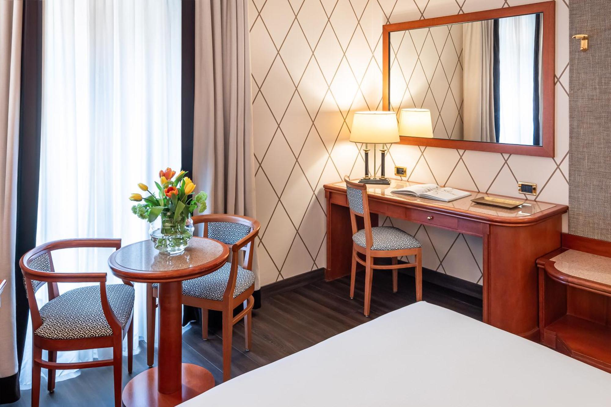 Starhotels Majestic Turin Bagian luar foto
