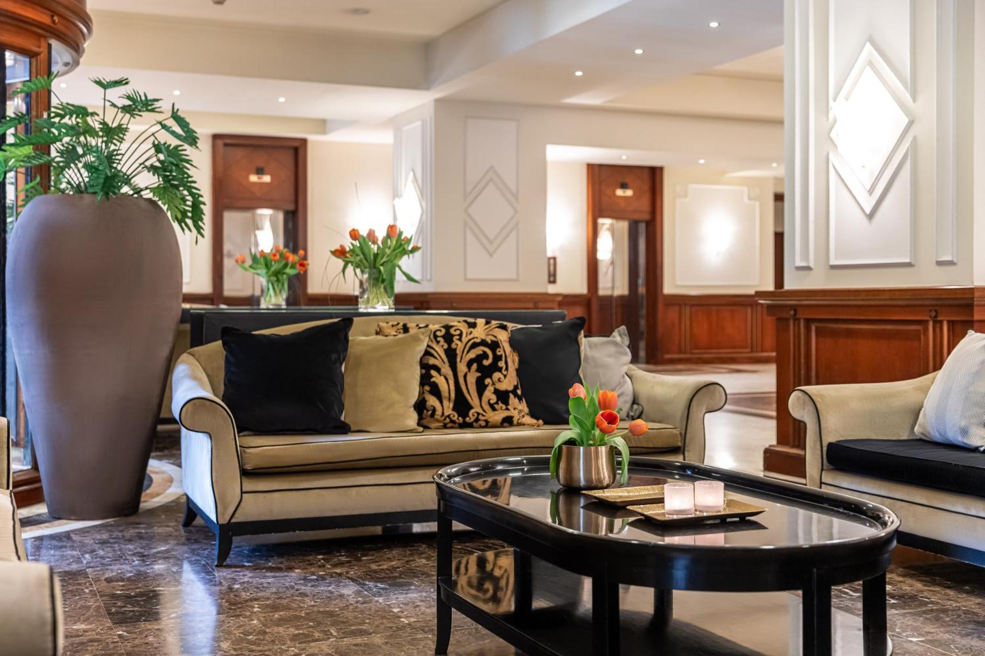 Starhotels Majestic Turin Bagian luar foto